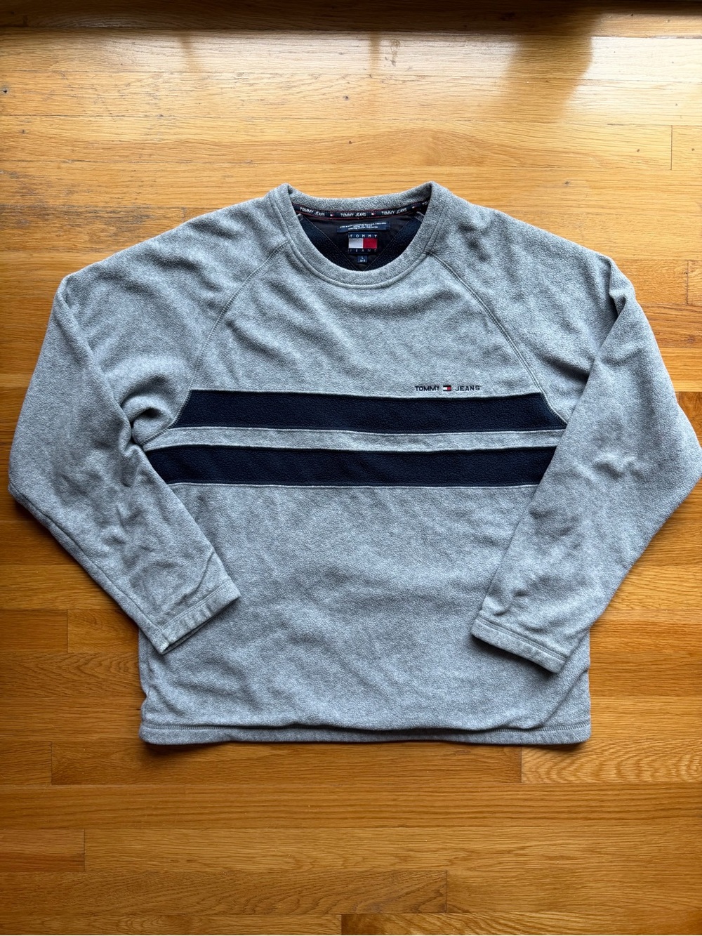 Men's Vintage Tommy Jeans Gray Fleece Pullover - Size Large